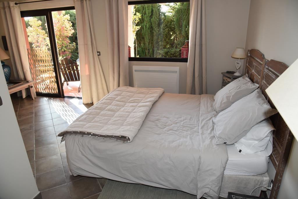 Le Mas De L'Aighetta Bed and Breakfast Èze Esterno foto